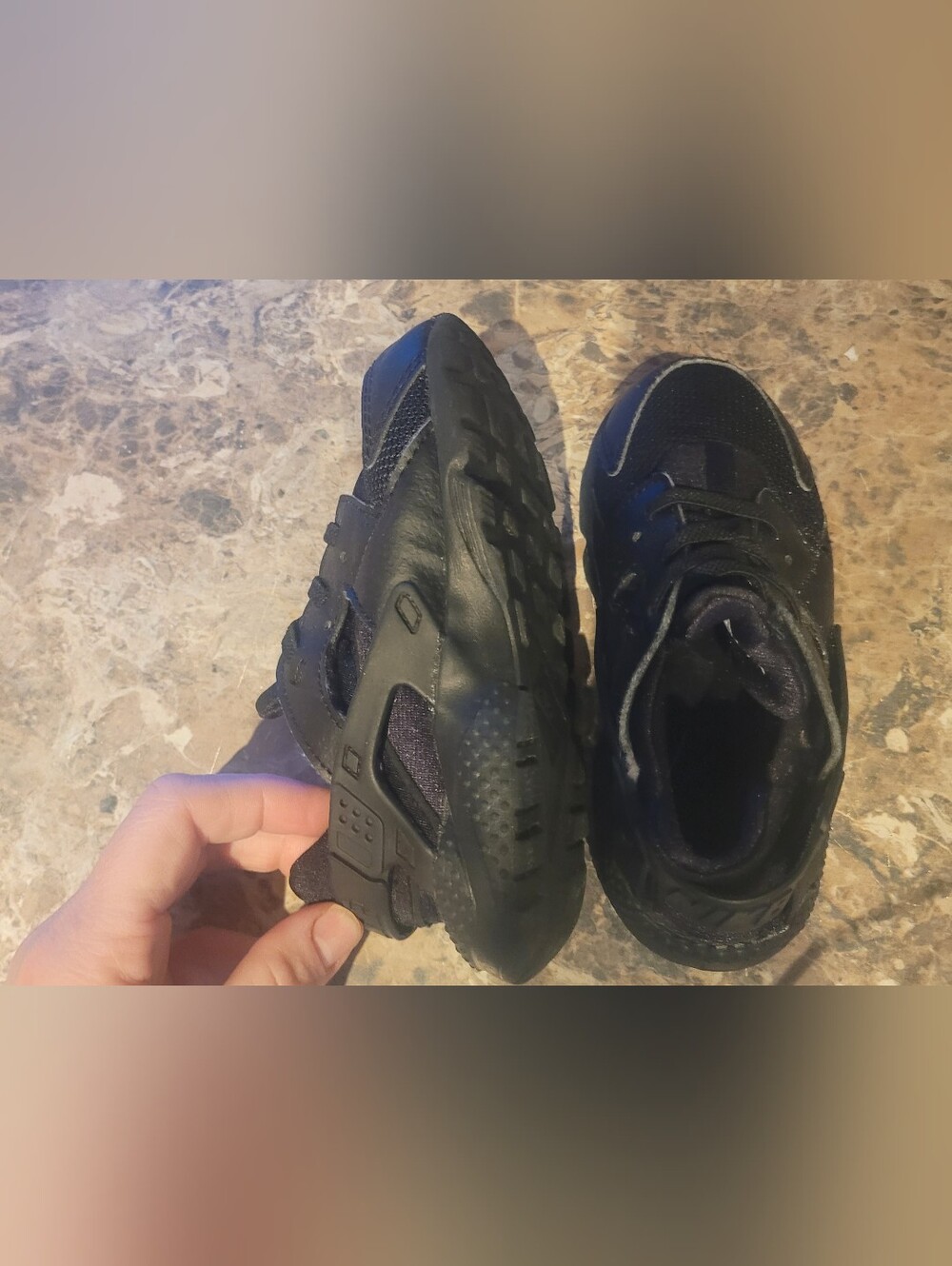 Nike Air Huarache Run sneakers in a kids' or toddler 10c Unisex